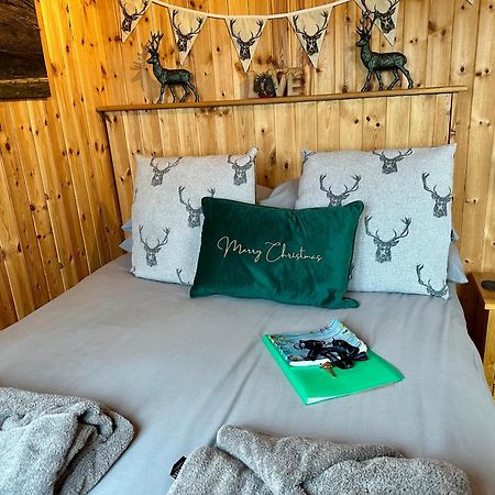 Stags Hide Hotell Minwear Eksteriør bilde