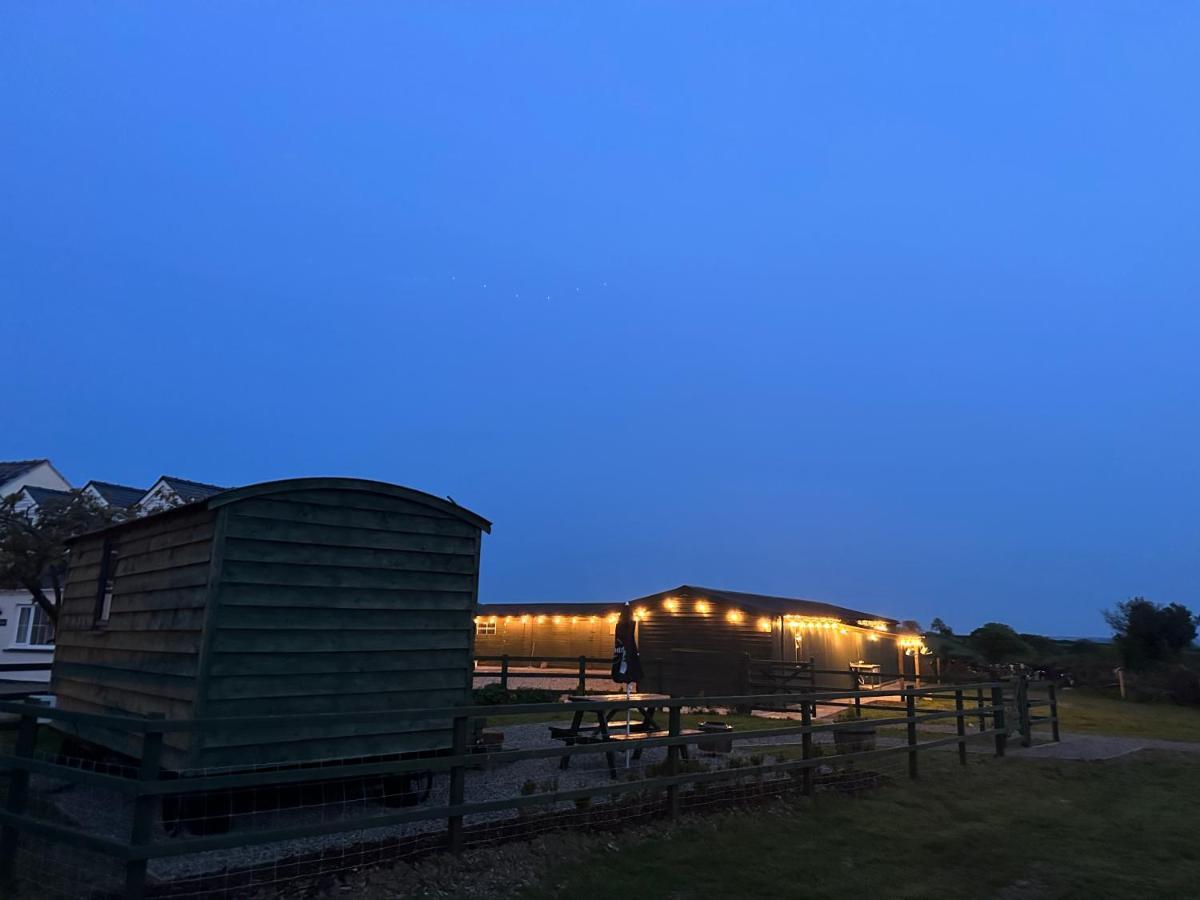 Stags Hide Hotell Minwear Eksteriør bilde