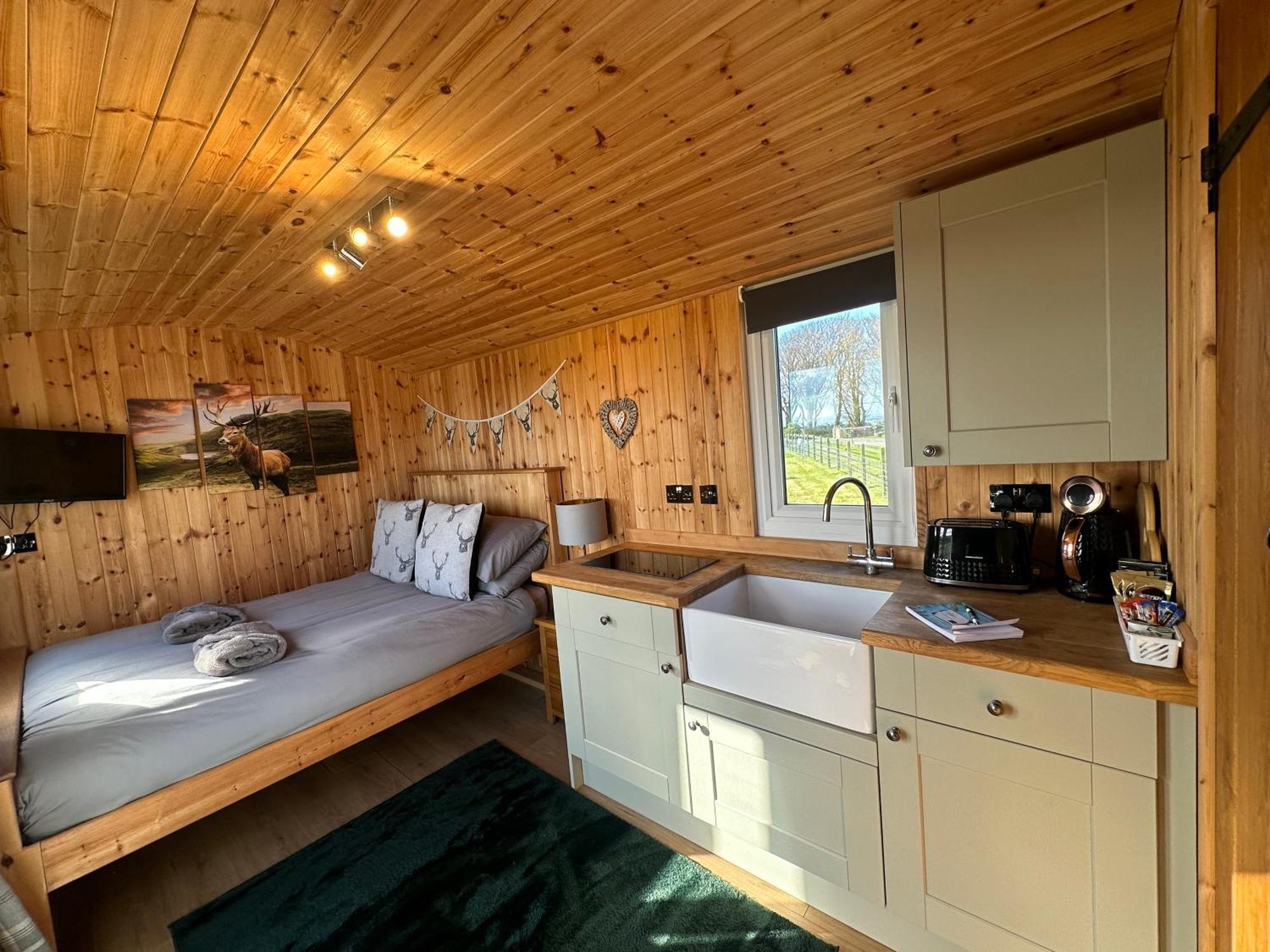 Stags Hide Hotell Minwear Eksteriør bilde